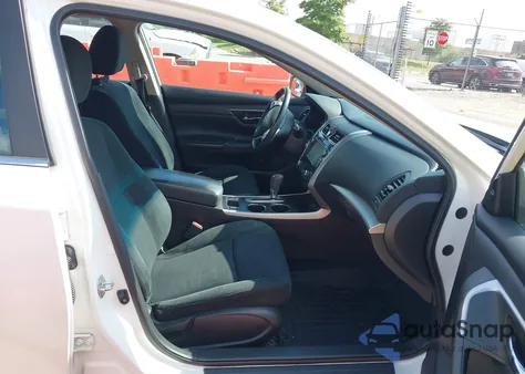 2015 Nissan Altima 2.5 Sv from USA, damaged, VIN 1N4AL3AP4FC282195